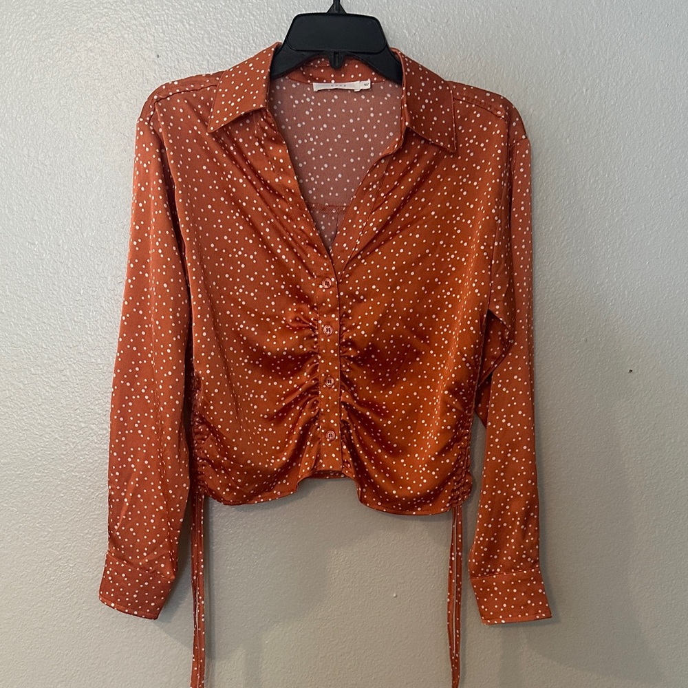Rust Polka Dot Ruched Button-Front Women's Top by Lush